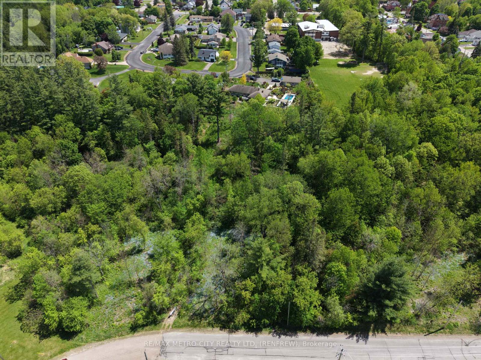 Lot 2 Mutual Avenue, Renfrew, Ontario  K7V 3R4 - Photo 2 - X13215668