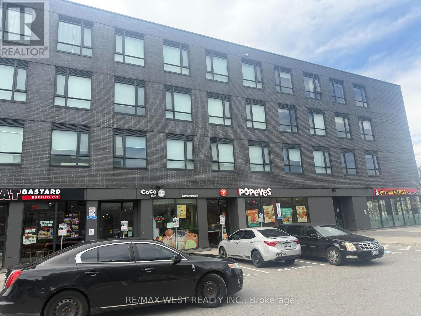 302 - 1800 SIMCOE STREET N, Oshawa, Ontario