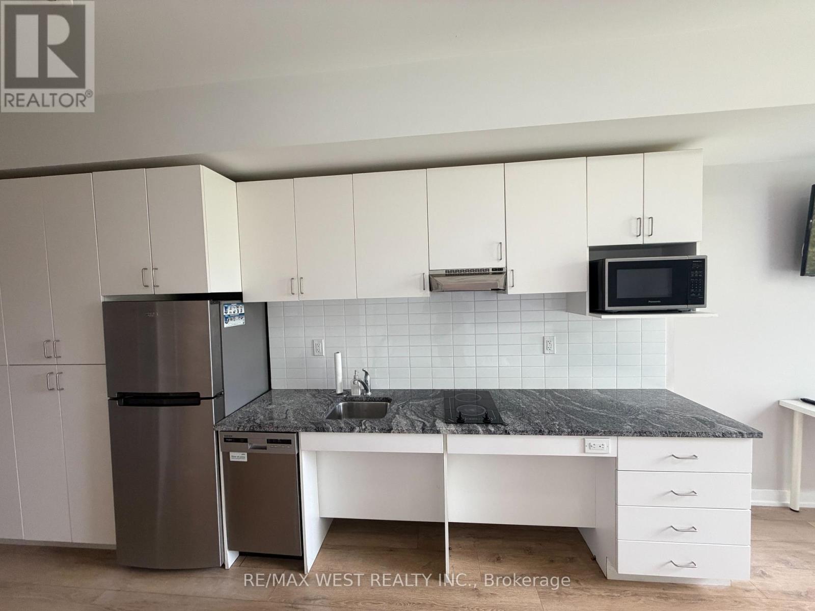 302 - 1800 Simcoe Street N, Oshawa, Ontario  L1G 0C2 - Photo 10 - E13418744
