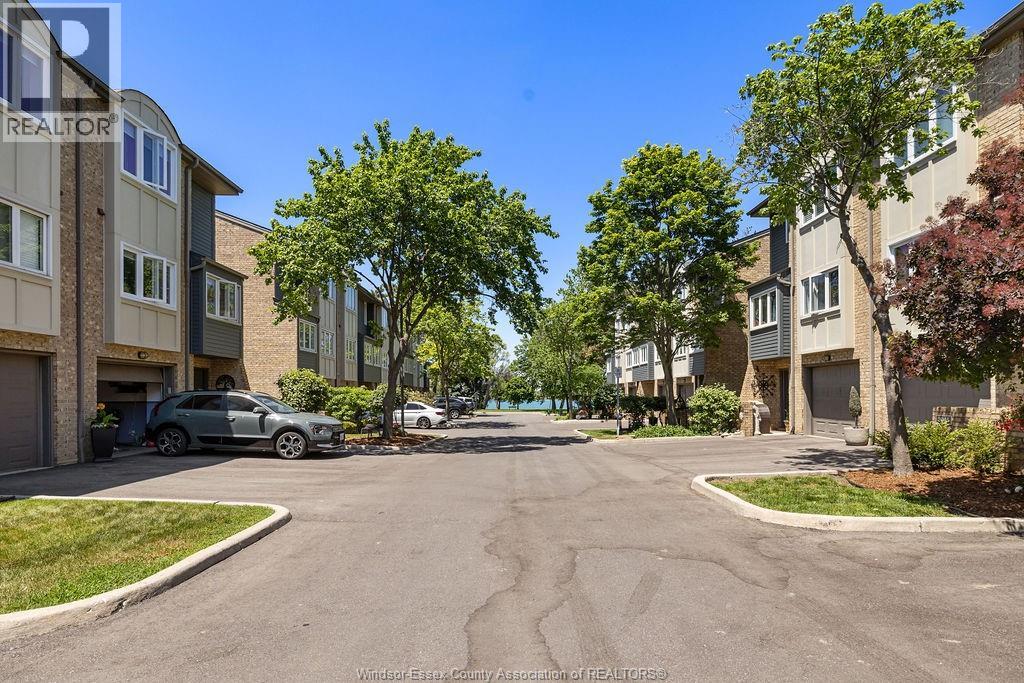 3943 Riverside Drive East Unit# 17, Windsor, Ontario  N8Y 1B1 - Photo 5 - 26013550