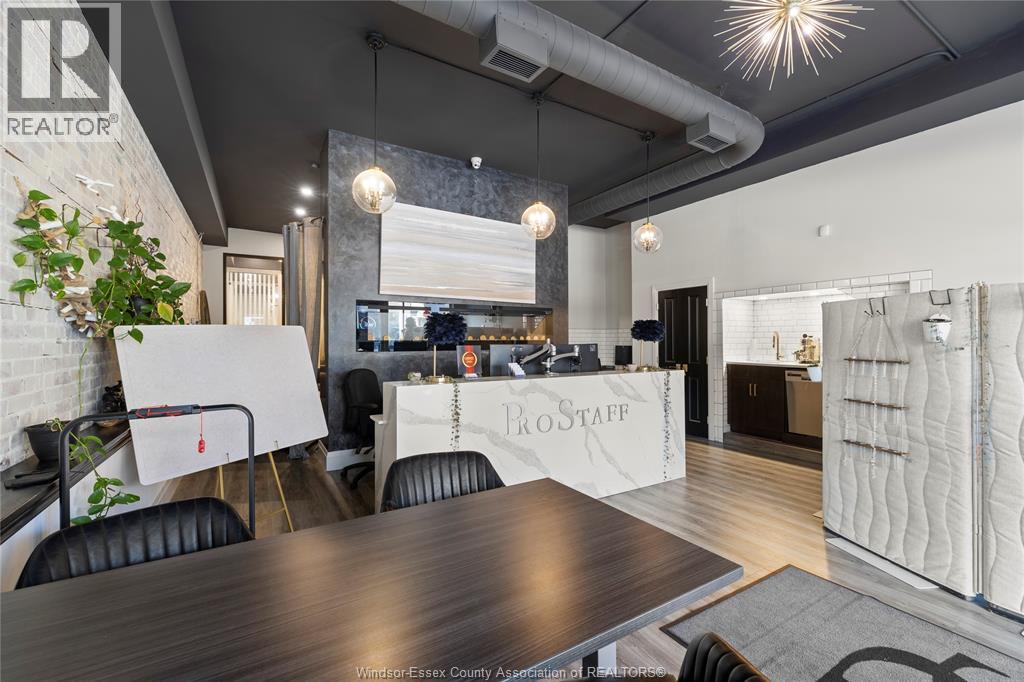 876 Erie Street, Windsor, Ontario  N9A 3Y6 - Photo 4 - 26013548