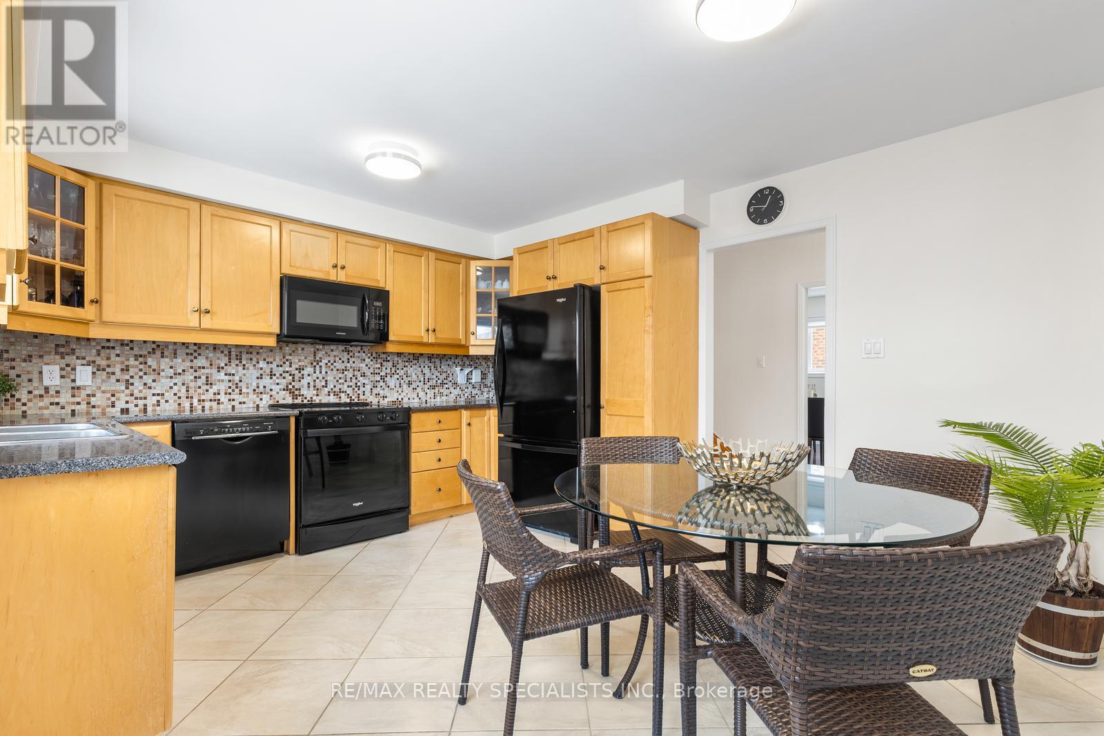 100 Princeton Terrace, Brampton, Ontario  L6S 3S9 - Photo 17 - W13418724