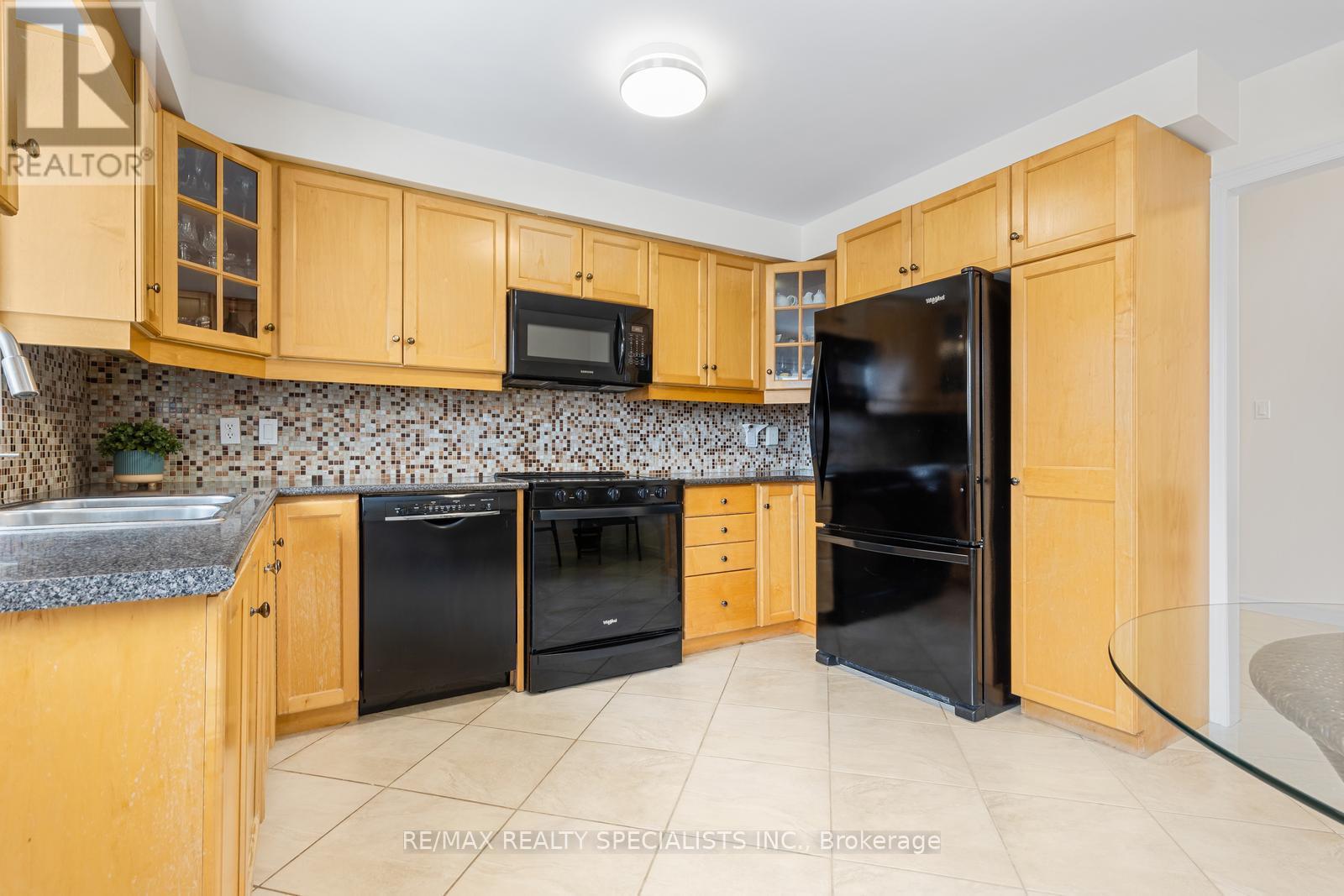 100 Princeton Terrace, Brampton, Ontario  L6S 3S9 - Photo 19 - W13418724