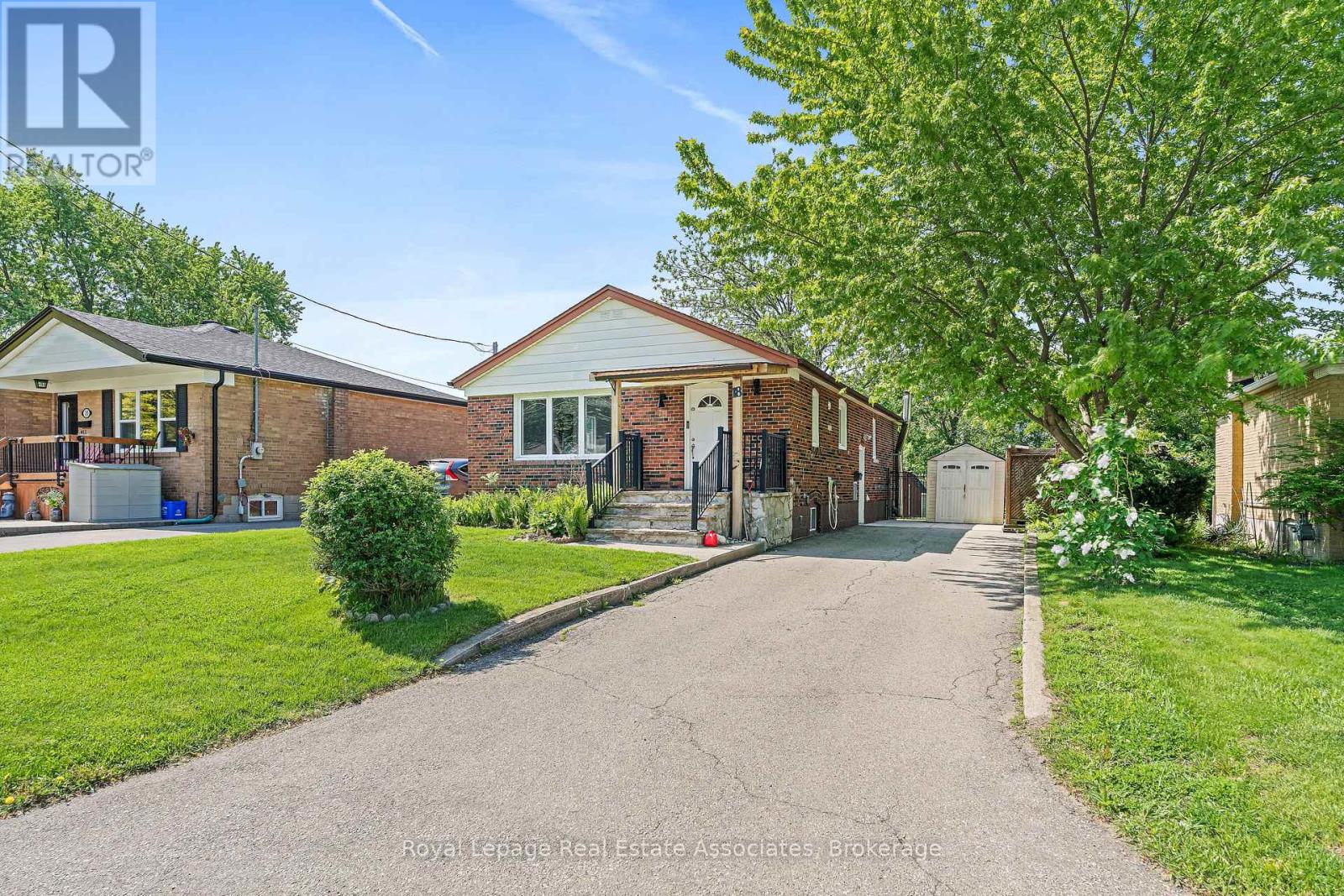 18 SHELLEY STREET, Halton Hills, Ontario