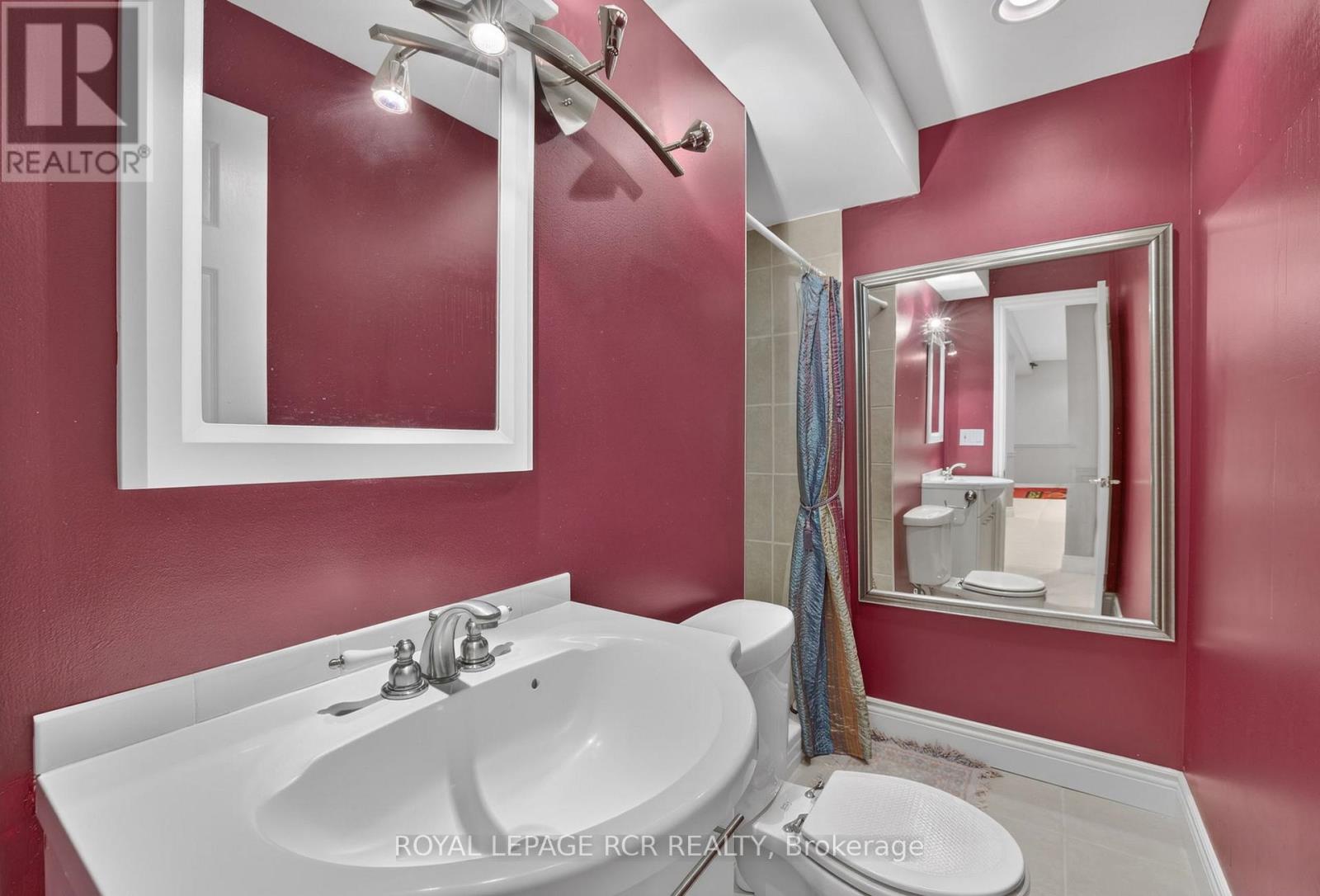 2-28 Reddington Drive, Caledon, Ontario L7E 0E4 - Photo 32 - W12904404