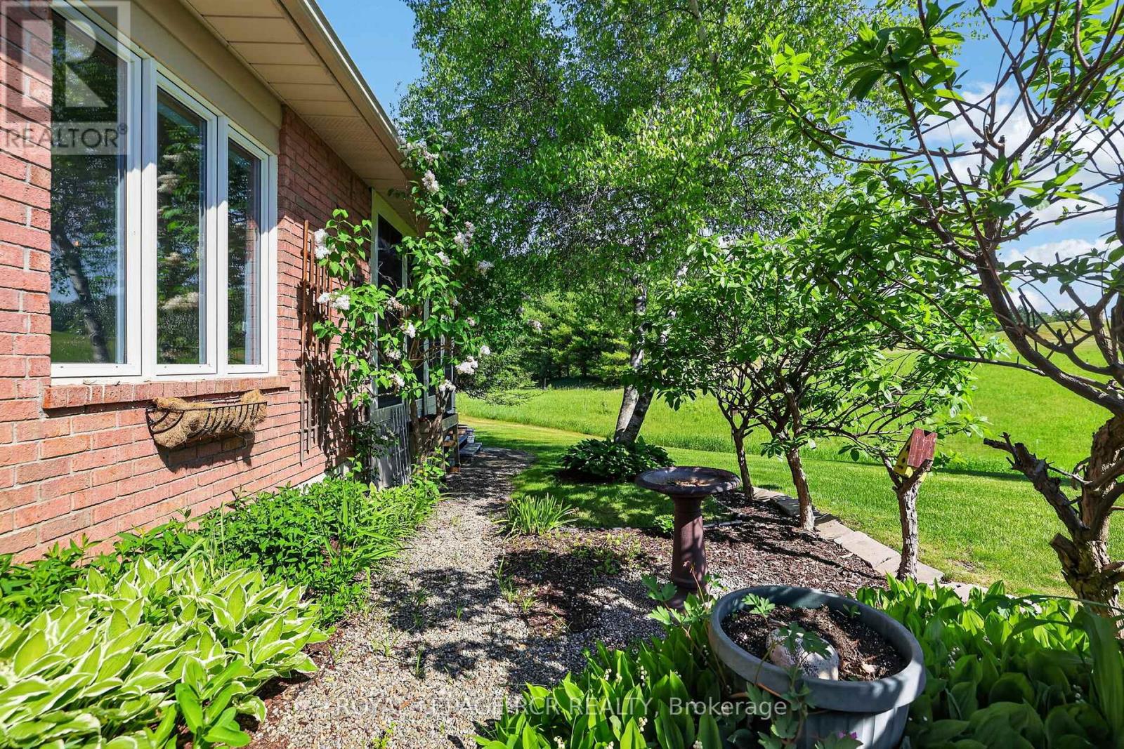 2-28 Reddington Drive, Caledon, Ontario L7E 0E4 - Photo 38 - W12904404
