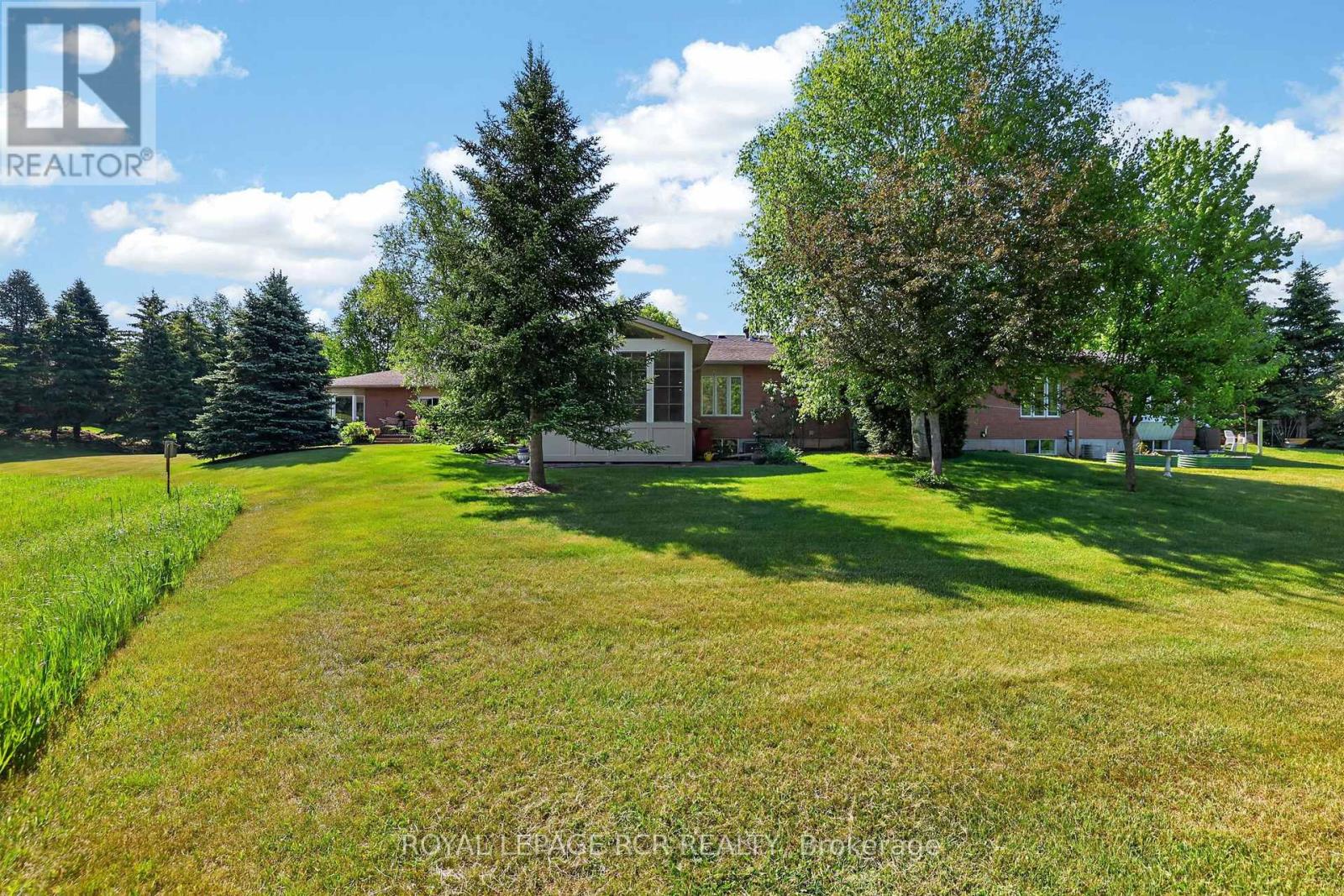 2-28 Reddington Drive, Caledon, Ontario L7E 0E4 - Photo 41 - W12904404