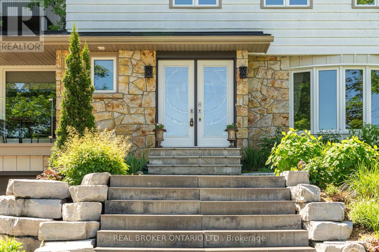 1958 Neepawa Avenue, Ottawa, Ontario K2A 3L5 - Photo 4 - X13163552