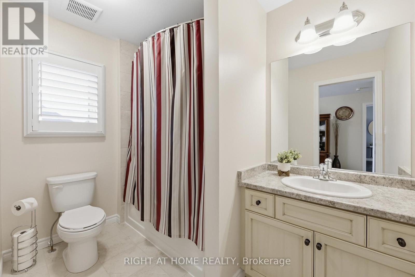 33 Vic Chambers Place, Brant, Ontario  N3L 0E6 - Photo 23 - X13418786