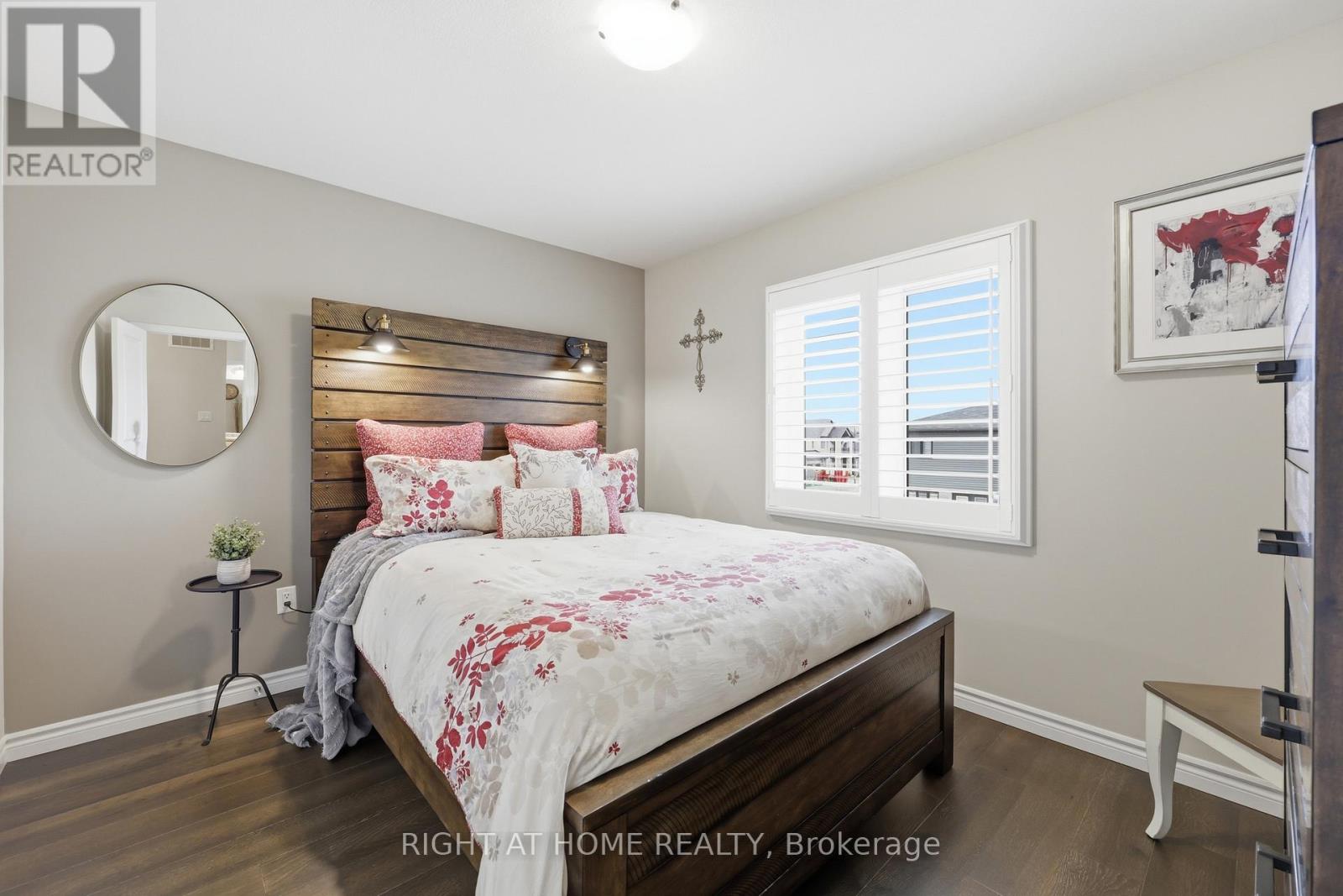 33 Vic Chambers Place, Brant, Ontario  N3L 0E6 - Photo 24 - X13418786