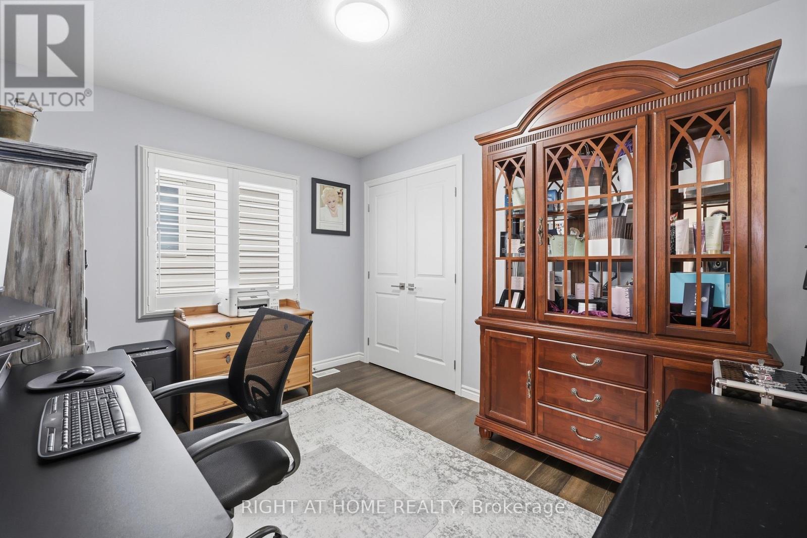33 Vic Chambers Place, Brant, Ontario  N3L 0E6 - Photo 26 - X13418786