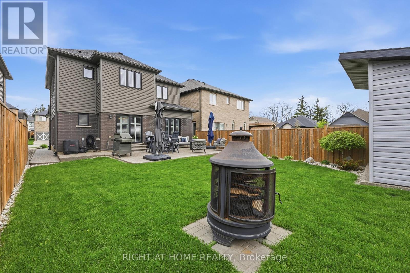 33 Vic Chambers Place, Brant, Ontario  N3L 0E6 - Photo 29 - X13418786