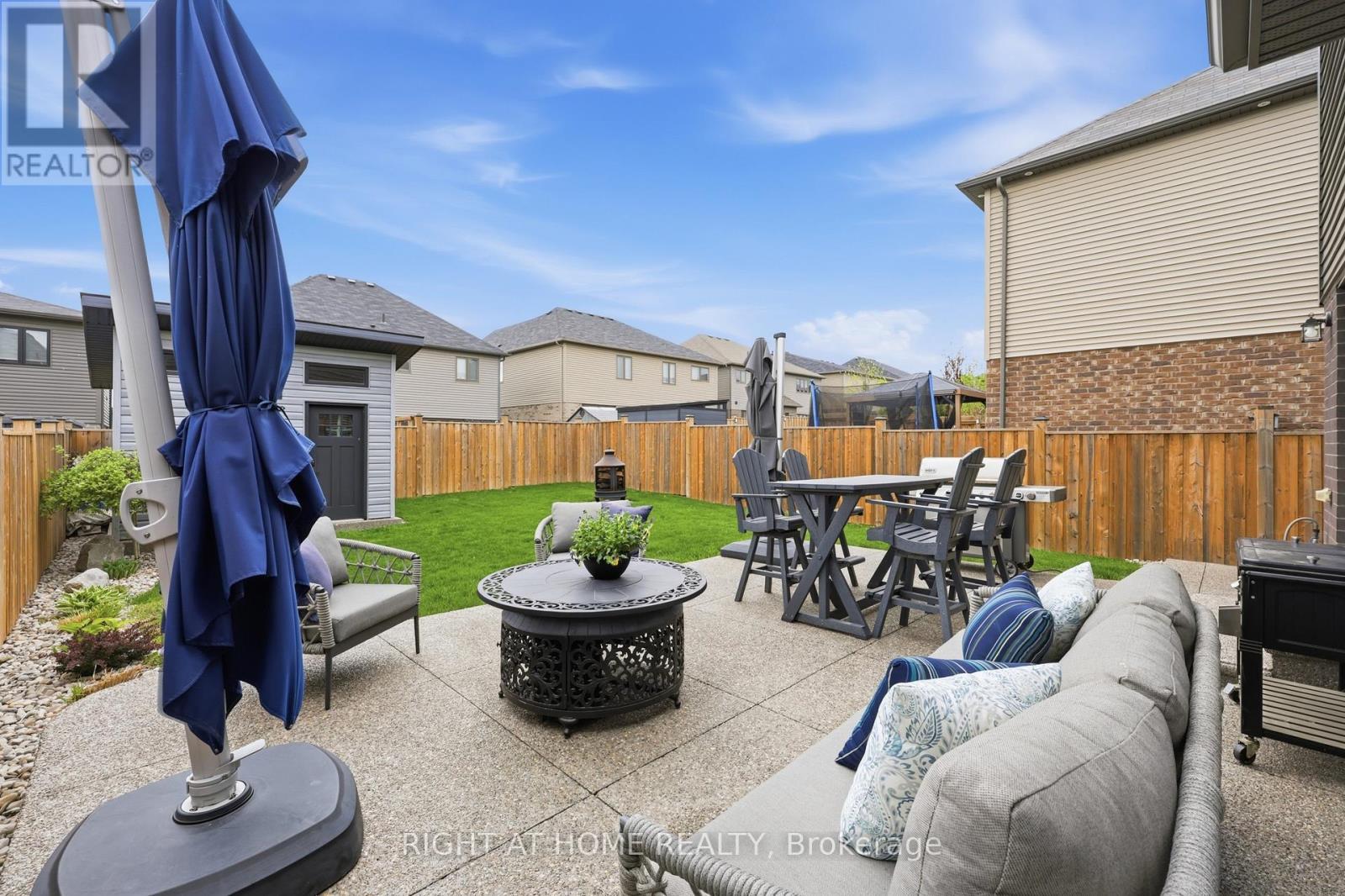 33 Vic Chambers Place, Brant, Ontario  N3L 0E6 - Photo 31 - X13418786