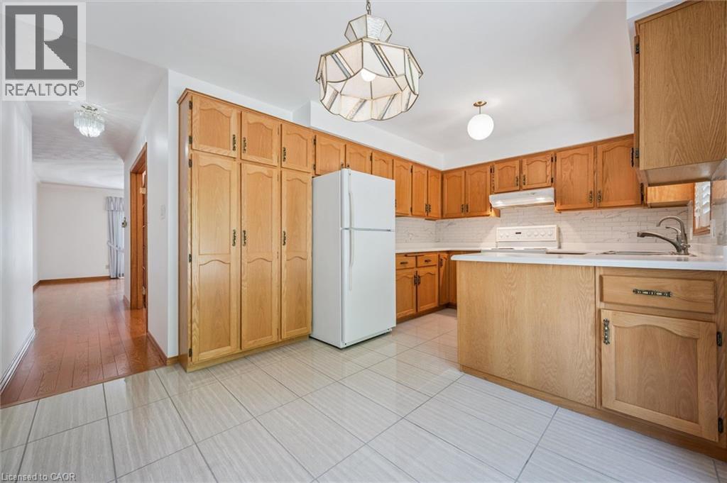 23 Darlington Place, Kitchener, Ontario  N2A 3M3 - Photo 11 - 40837613