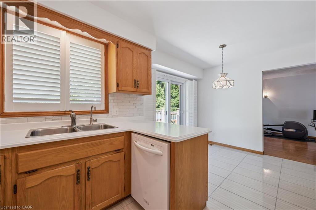 23 Darlington Place, Kitchener, Ontario  N2A 3M3 - Photo 14 - 40837613