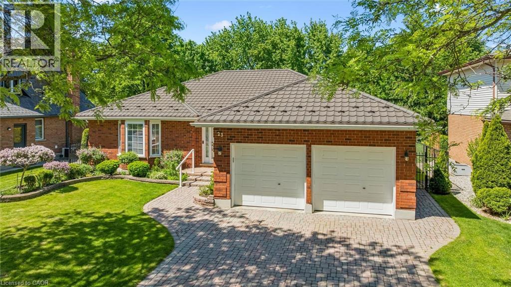 23 Darlington Place, Kitchener, Ontario  N2A 3M3 - Photo 2 - 40837613
