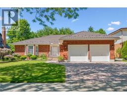 23 DARLINGTON Place, Kitchener, Ontario