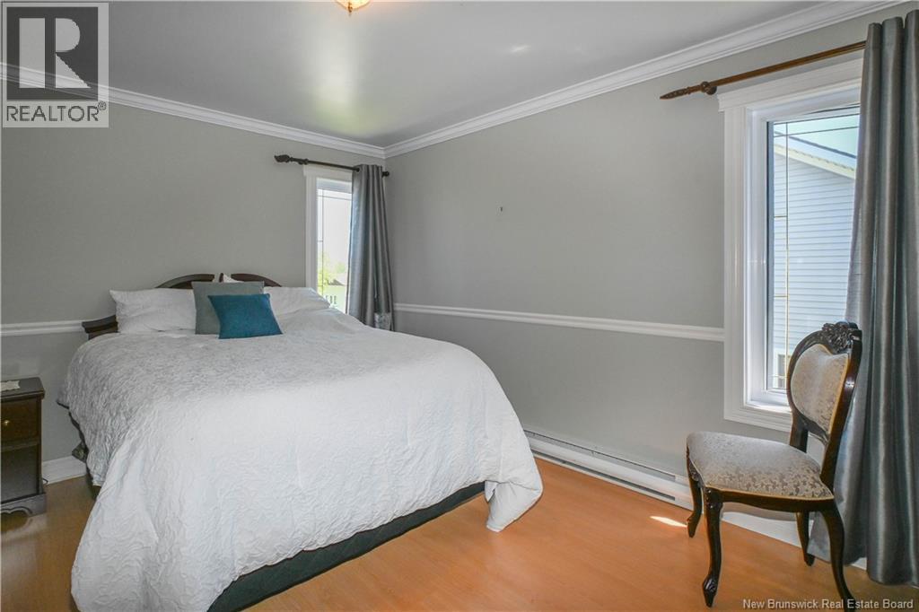62 Parisé Street, Caraquet, New Brunswick  E1W 1B6 - Photo 33 - NB141466