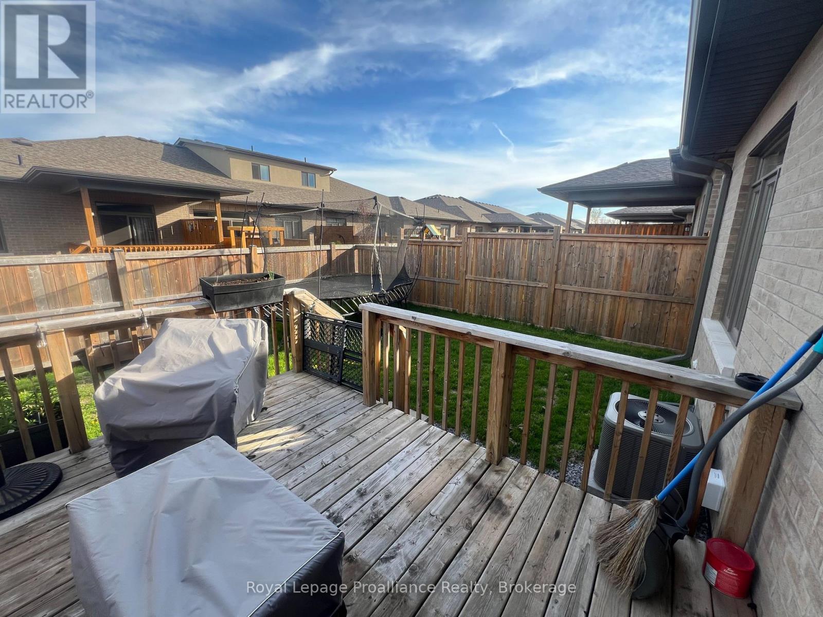 96 Covington Crescent, Belleville, Ontario  K8N 0L1 - Photo 8 - X13419304