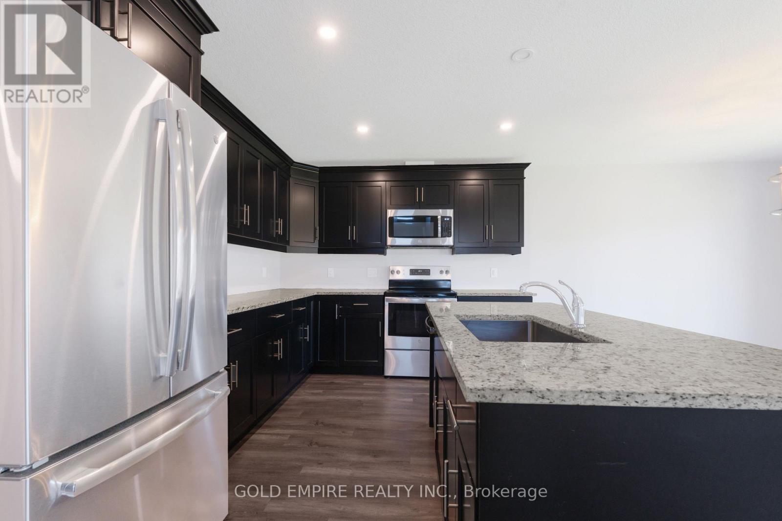1 - 28 Minler Street, Ingersoll, Ontario N5C 0C9 - Photo 15 - X13418970