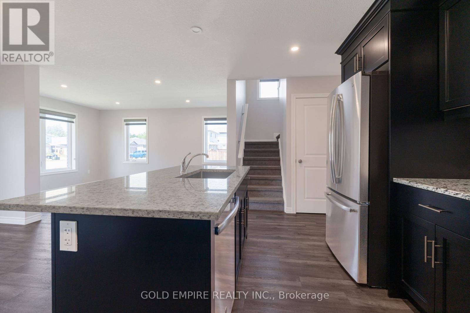 1 - 28 Minler Street, Ingersoll, Ontario N5C 0C9 - Photo 18 - X13418970