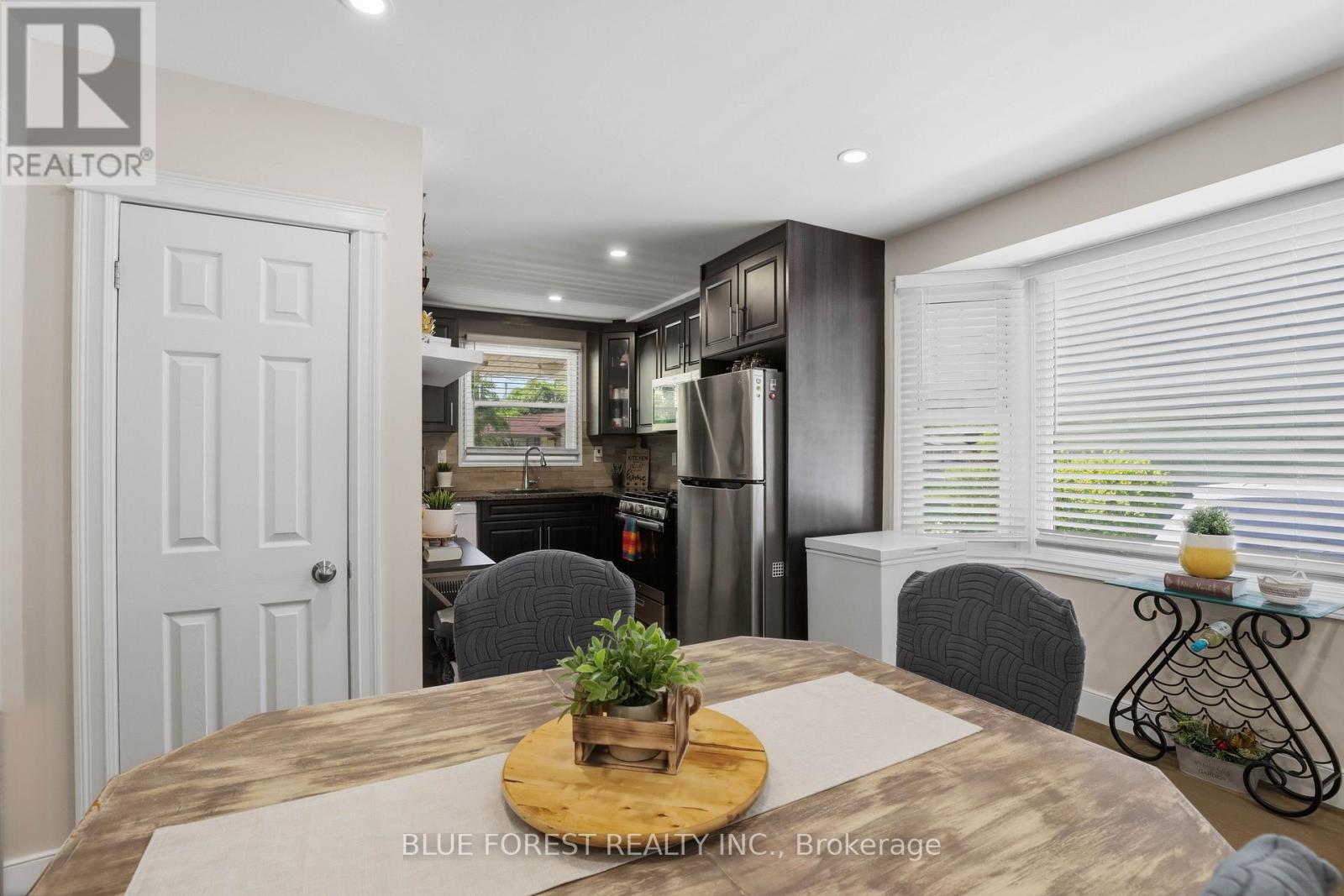 11 Hillsborough Road, London South, Ontario  N6J 2E7 - Photo 13 - X13419044
