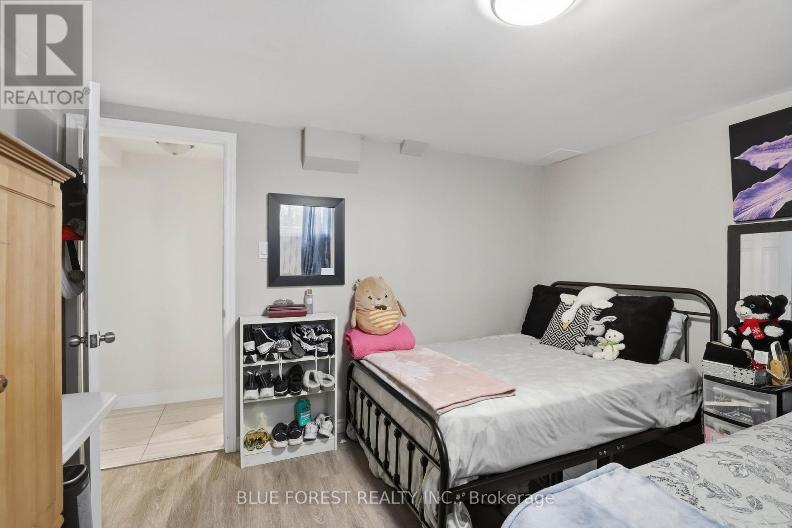 11 Hillsborough Road, London South, Ontario  N6J 2E7 - Photo 24 - X13419044