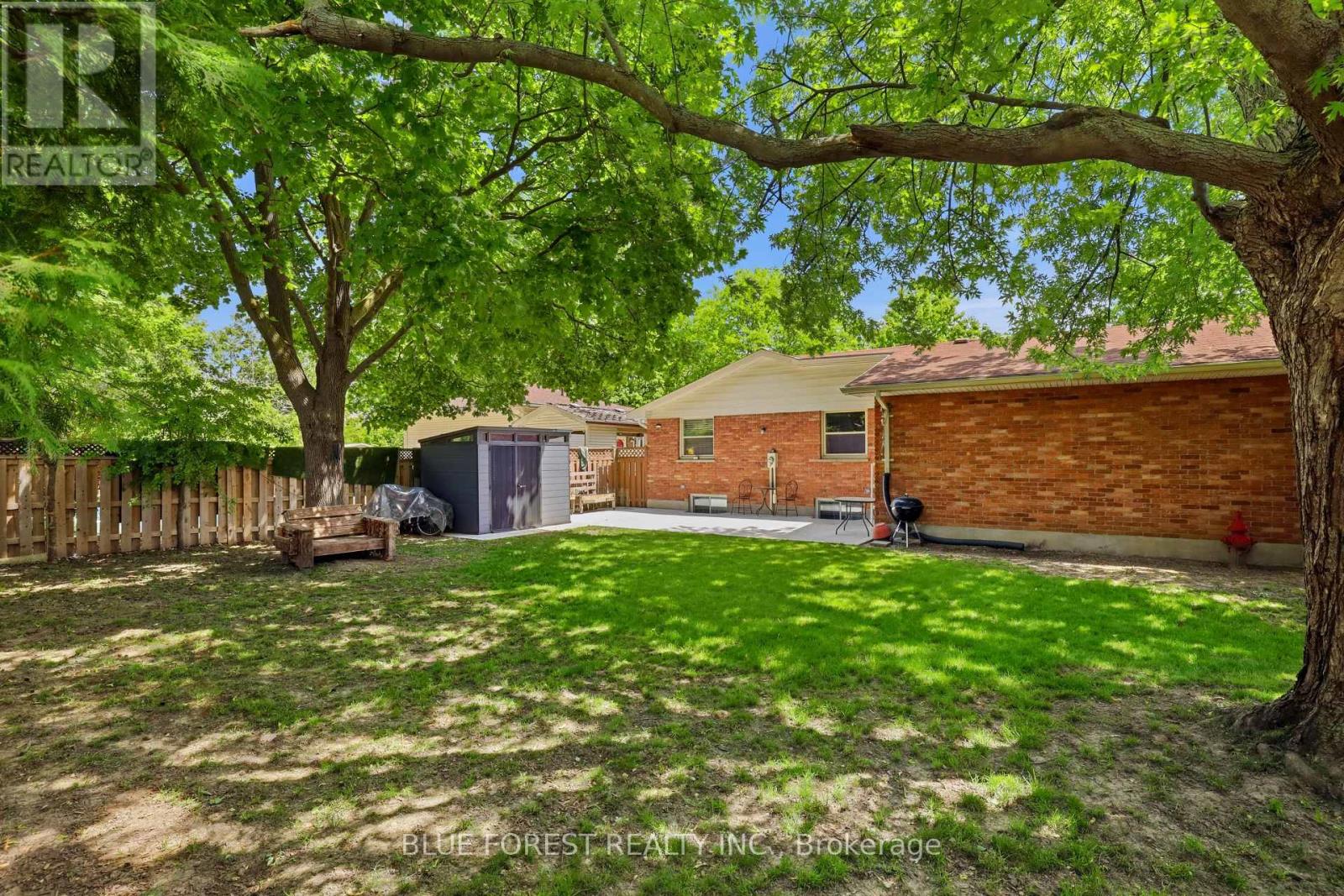 11 Hillsborough Road, London South, Ontario  N6J 2E7 - Photo 32 - X13419044