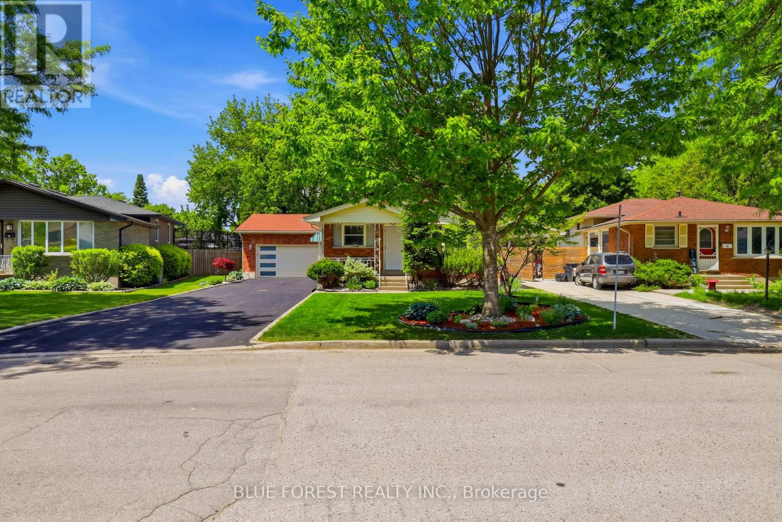 11 Hillsborough Road, London South, Ontario  N6J 2E7 - Photo 37 - X13419044