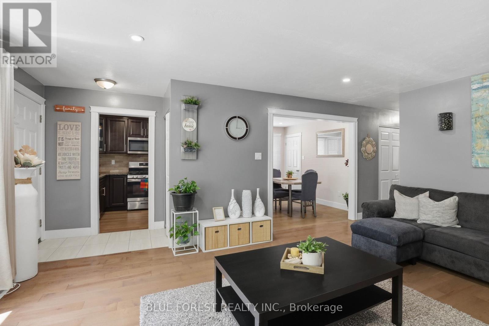 11 Hillsborough Road, London South, Ontario  N6J 2E7 - Photo 5 - X13419044