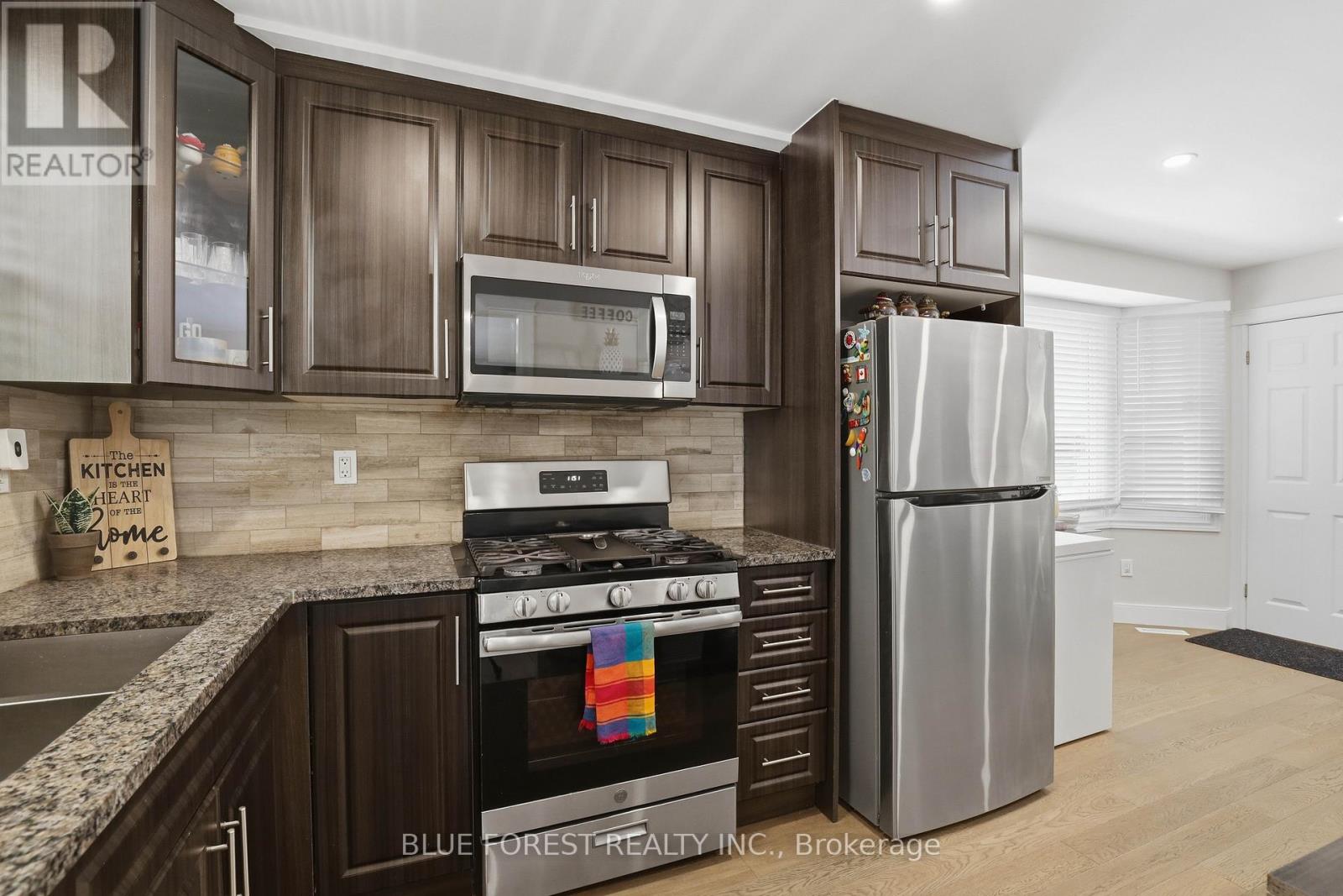 11 Hillsborough Road, London South, Ontario  N6J 2E7 - Photo 8 - X13419044
