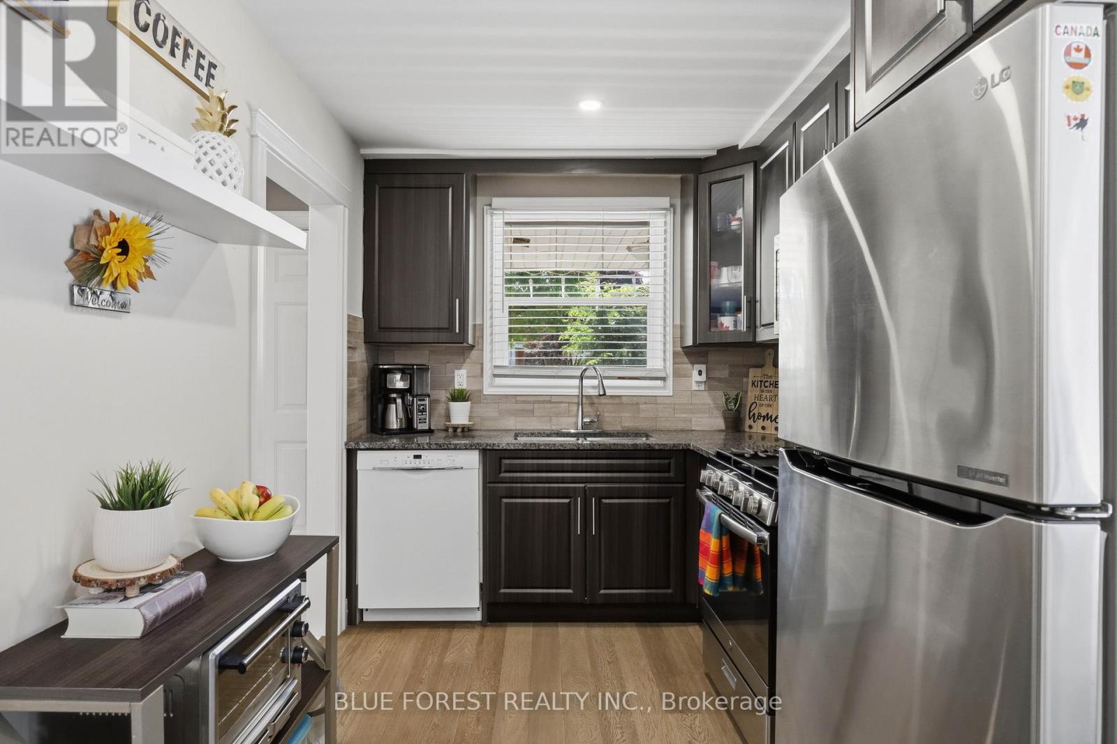11 Hillsborough Road, London South, Ontario  N6J 2E7 - Photo 9 - X13419044