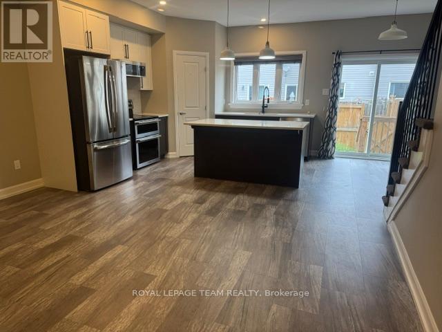 58 Vimy Ridge Crescent, Arnprior, Ontario  K7S 0H7 - Photo 3 - X13419026