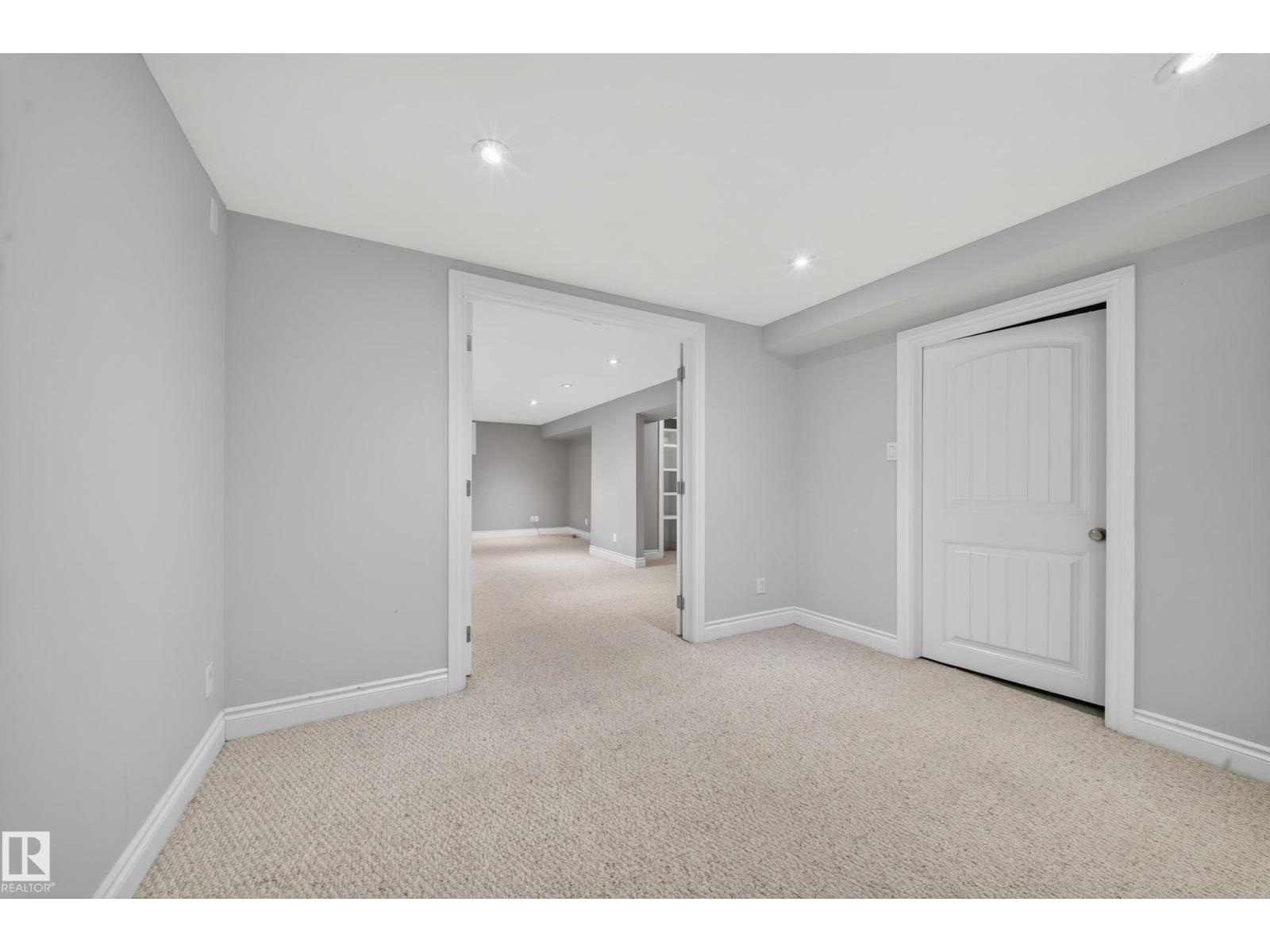 8706 83 Av NW, Edmonton, Alberta  T6C 1B3 - Photo 30 - E4492574