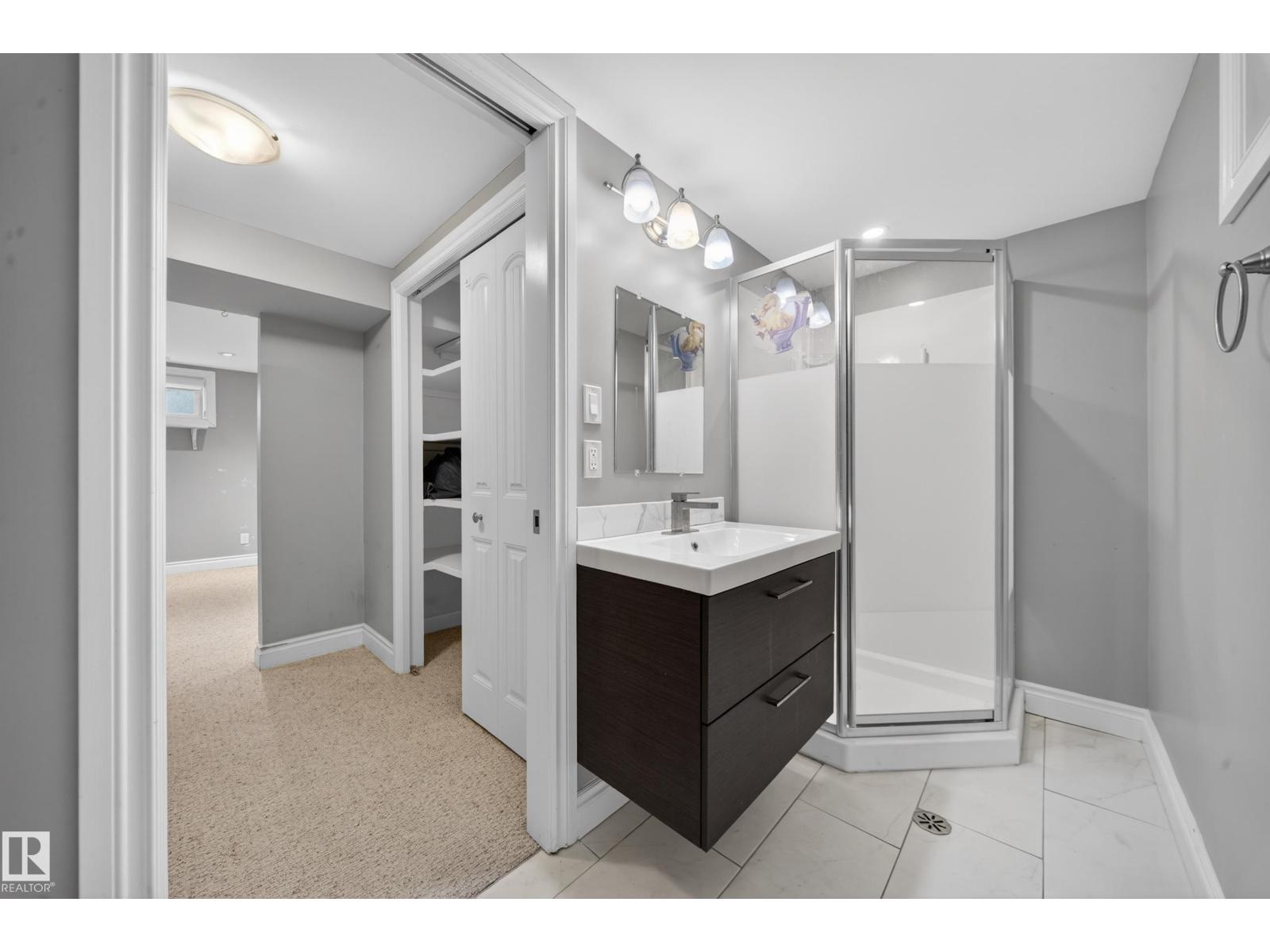 8706 83 Av NW, Edmonton, Alberta  T6C 1B3 - Photo 35 - E4492574