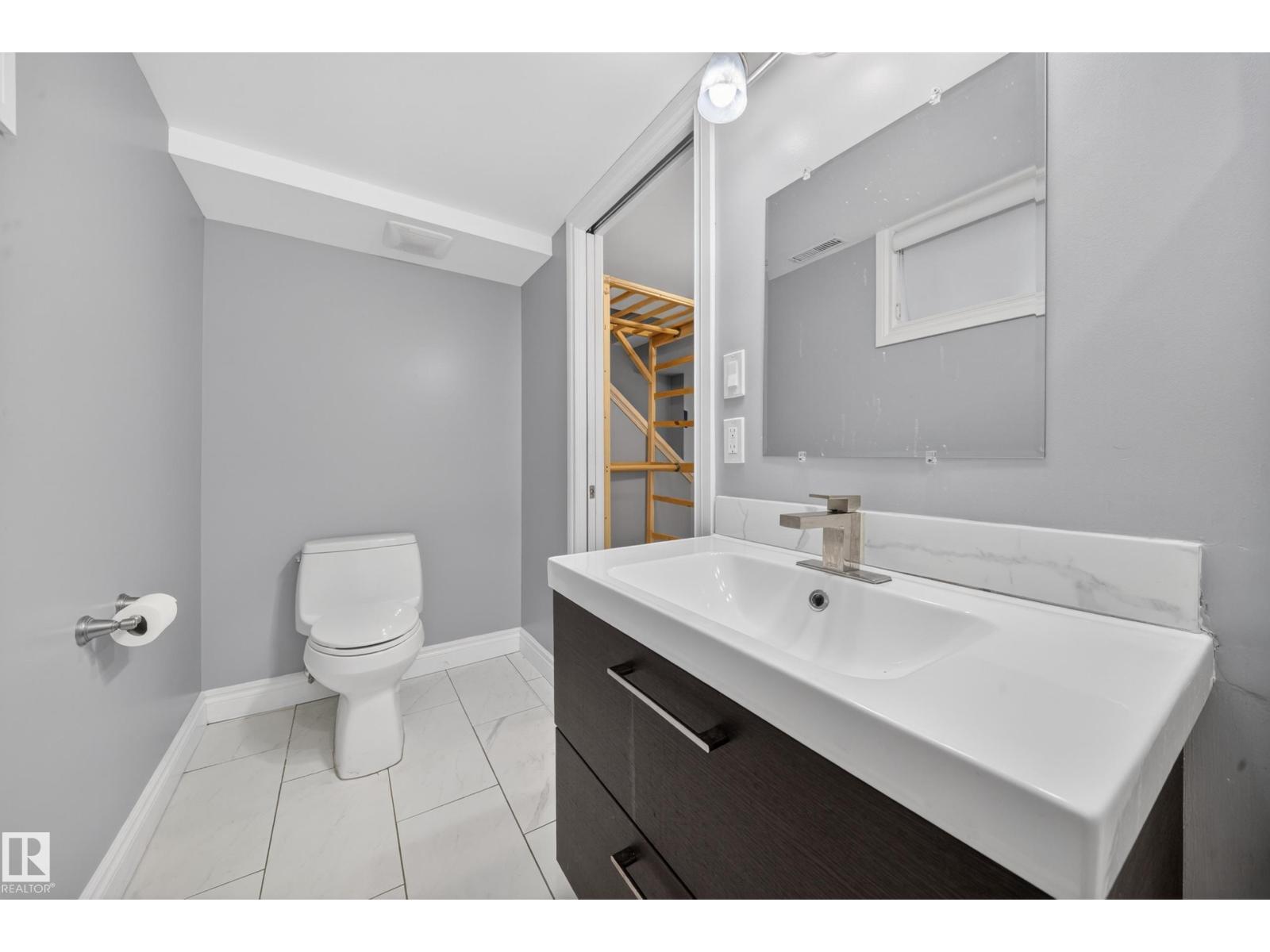 8706 83 Av NW, Edmonton, Alberta  T6C 1B3 - Photo 36 - E4492574