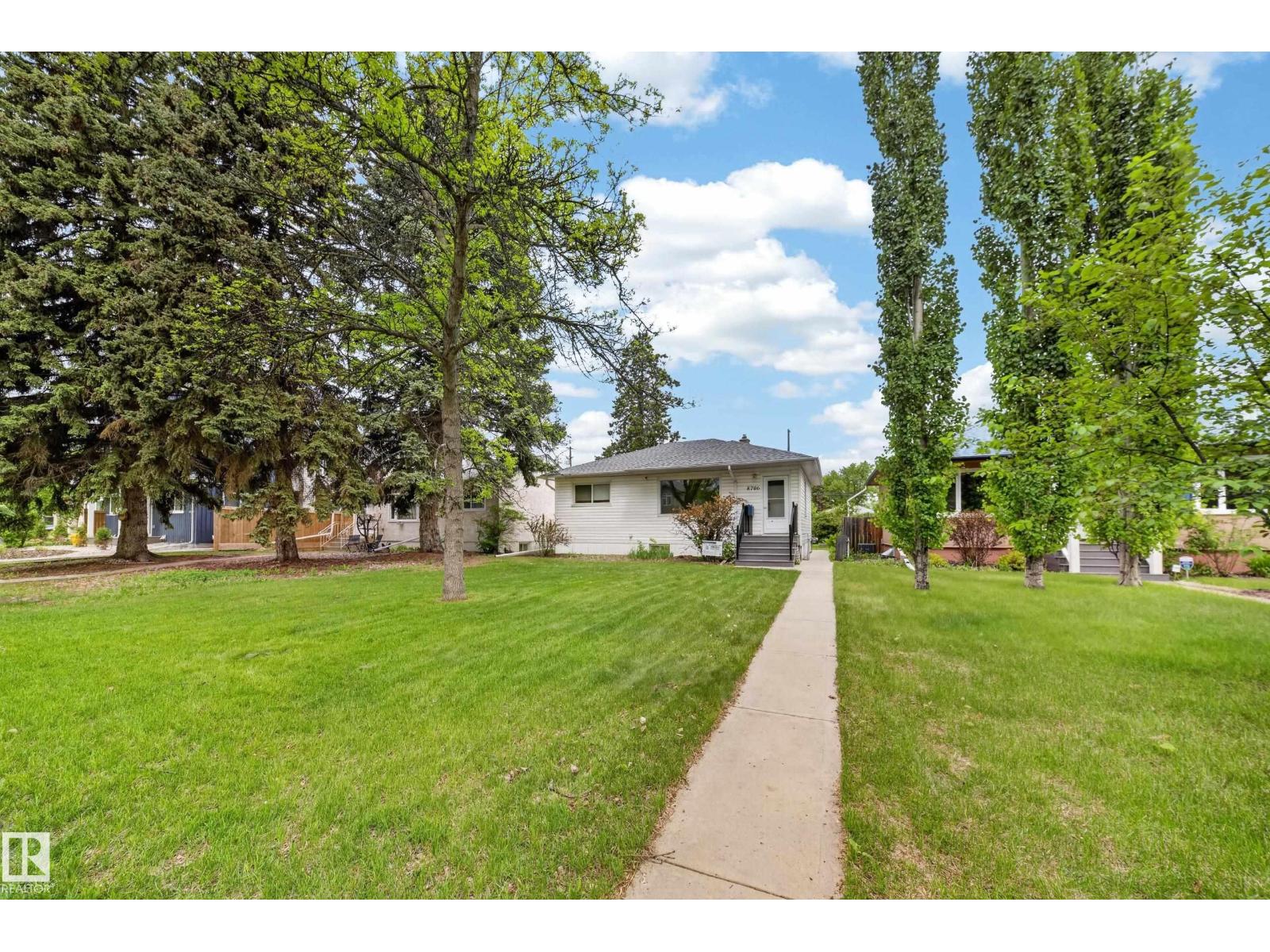 8706 83 Av NW, Edmonton, Alberta  T6C 1B3 - Photo 45 - E4492574