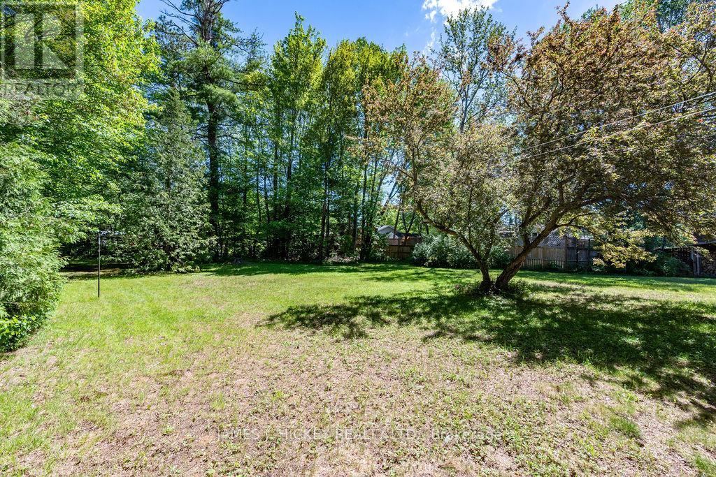 7 Martin Street, Laurentian Hills, Ontario  K0J 1J0 - Photo 38 - X12955880