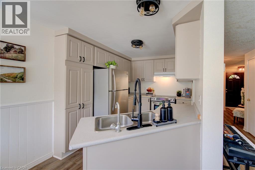 243 Auburn Drive, Waterloo, Ontario  N2K 3X7 - Photo 10 - 40838072