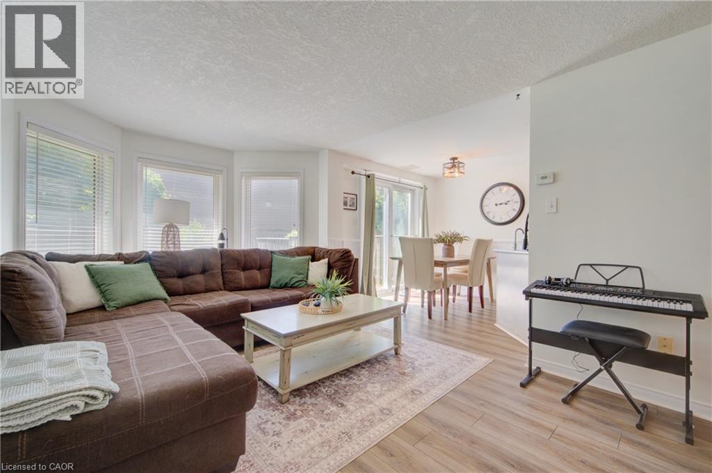 243 Auburn Drive, Waterloo, Ontario  N2K 3X7 - Photo 6 - 40838072