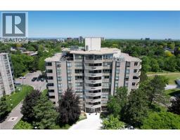 8 VILLAGE Green Unit# 309, Stoney Creek, Ontario