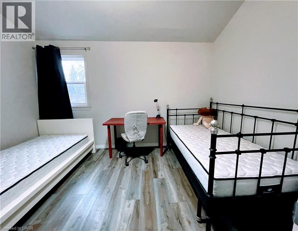 276 Westcourt Place, Waterloo, Ontario  N2L 2R7 - Photo 8 - 40837823