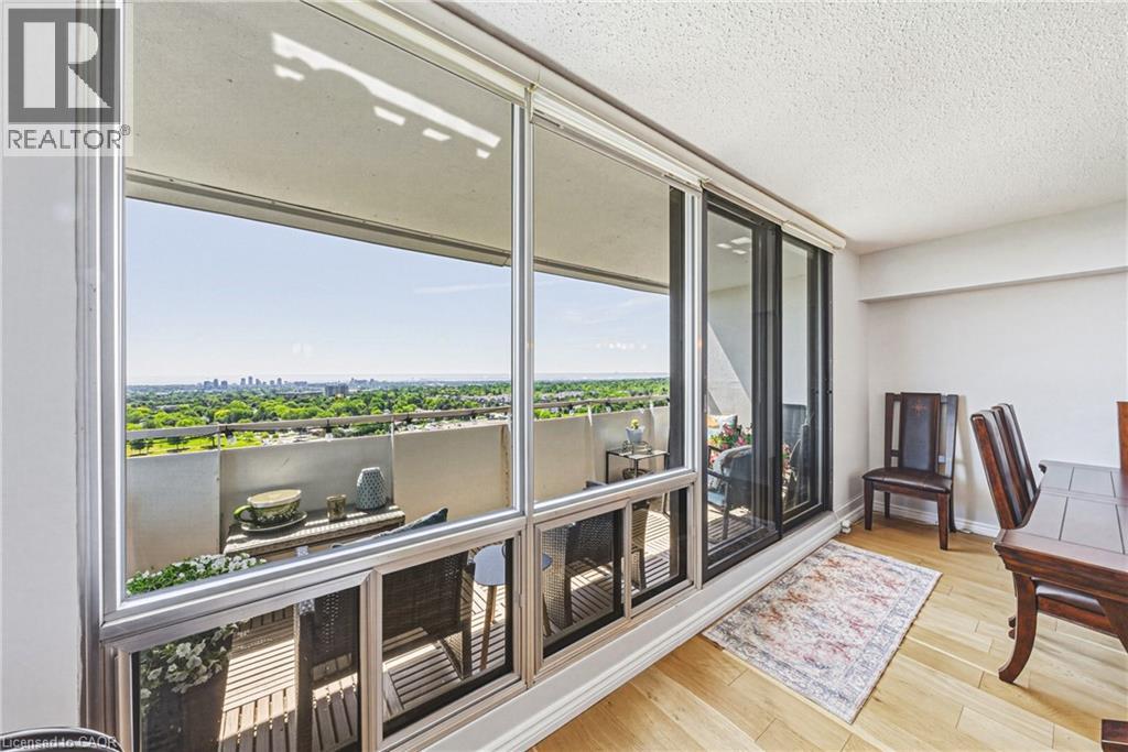 2055 Upper Middle Road Unit# 1606, Burlington, Ontario  L7P 3P4 - Photo 11 - 40837422