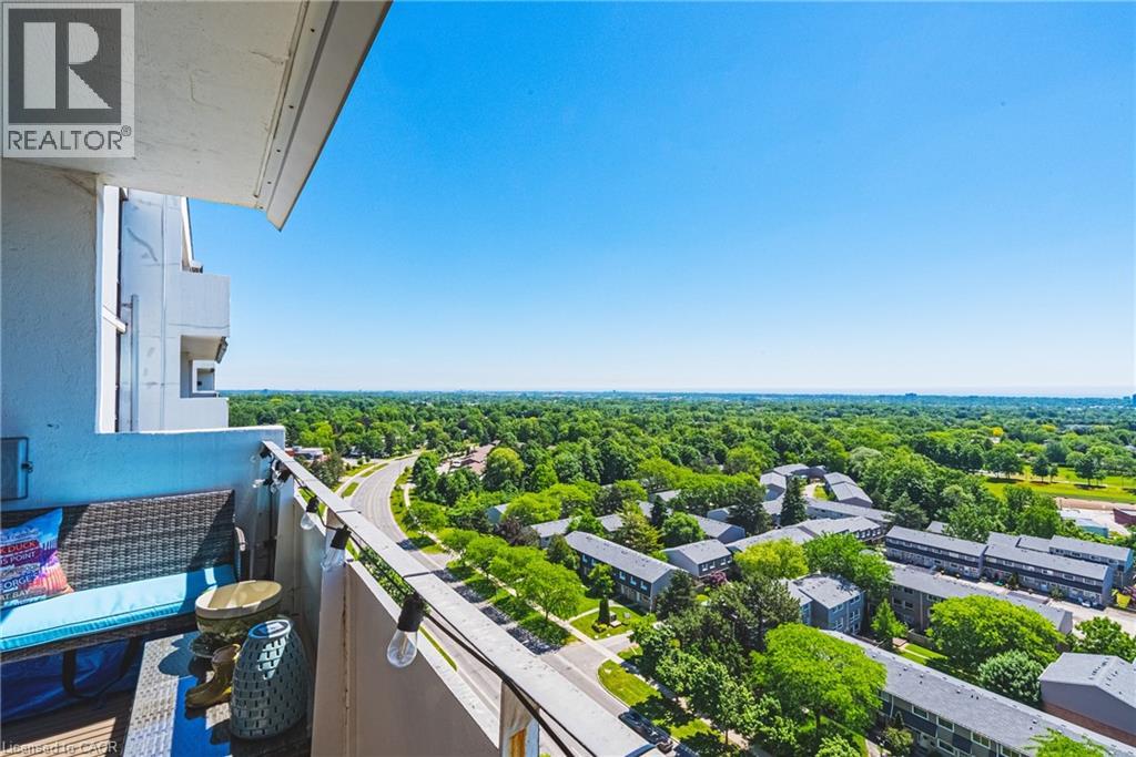 2055 Upper Middle Road Unit# 1606, Burlington, Ontario  L7P 3P4 - Photo 2 - 40837422