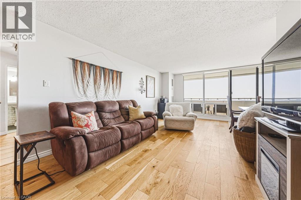 2055 Upper Middle Road Unit# 1606, Burlington, Ontario  L7P 3P4 - Photo 8 - 40837422