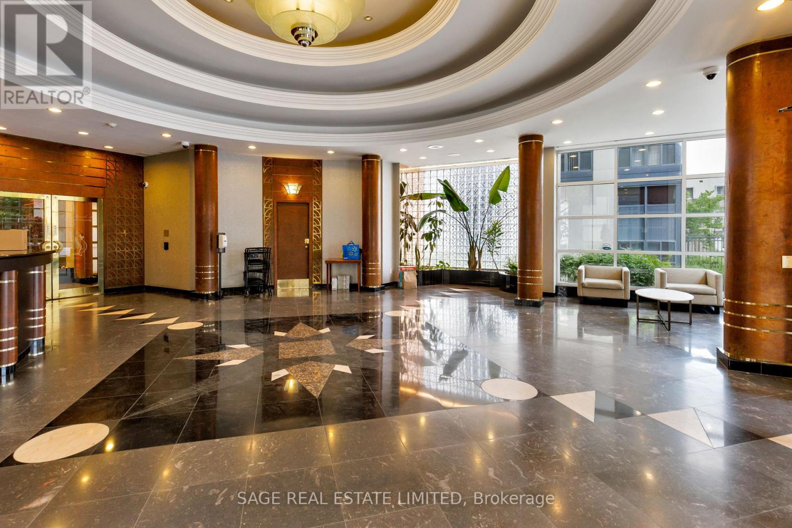811 - 28 Hollywood Avenue, Toronto, Ontario  M2N 6S4 - Photo 4 - C13418982