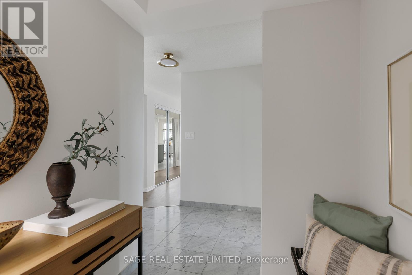 811 - 28 Hollywood Avenue, Toronto, Ontario  M2N 6S4 - Photo 6 - C13418982