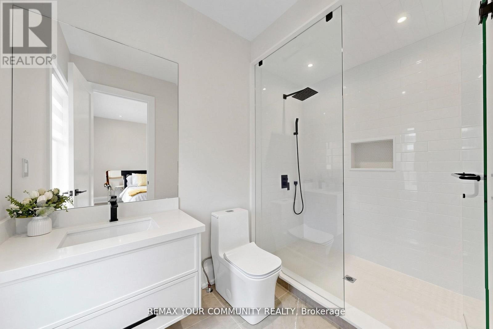 97 Ranee Avenue, Toronto, Ontario  M6A 1N1 - Photo 23 - C13419030
