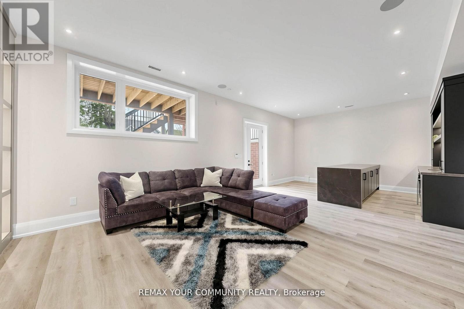 97 Ranee Avenue, Toronto, Ontario  M6A 1N1 - Photo 40 - C13419030