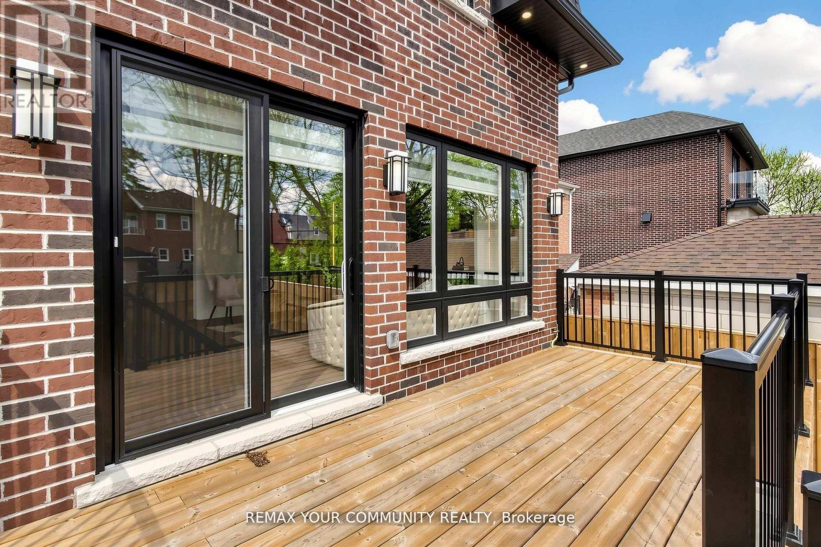 97 Ranee Avenue, Toronto, Ontario  M6A 1N1 - Photo 49 - C13419030